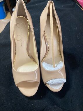 Jessica Simpson Beige Patent Peep-Toe Pumps